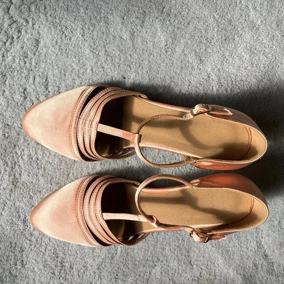 Ballroom Closed Toe Dance Shoes Light Pink - Picture 2 of 4